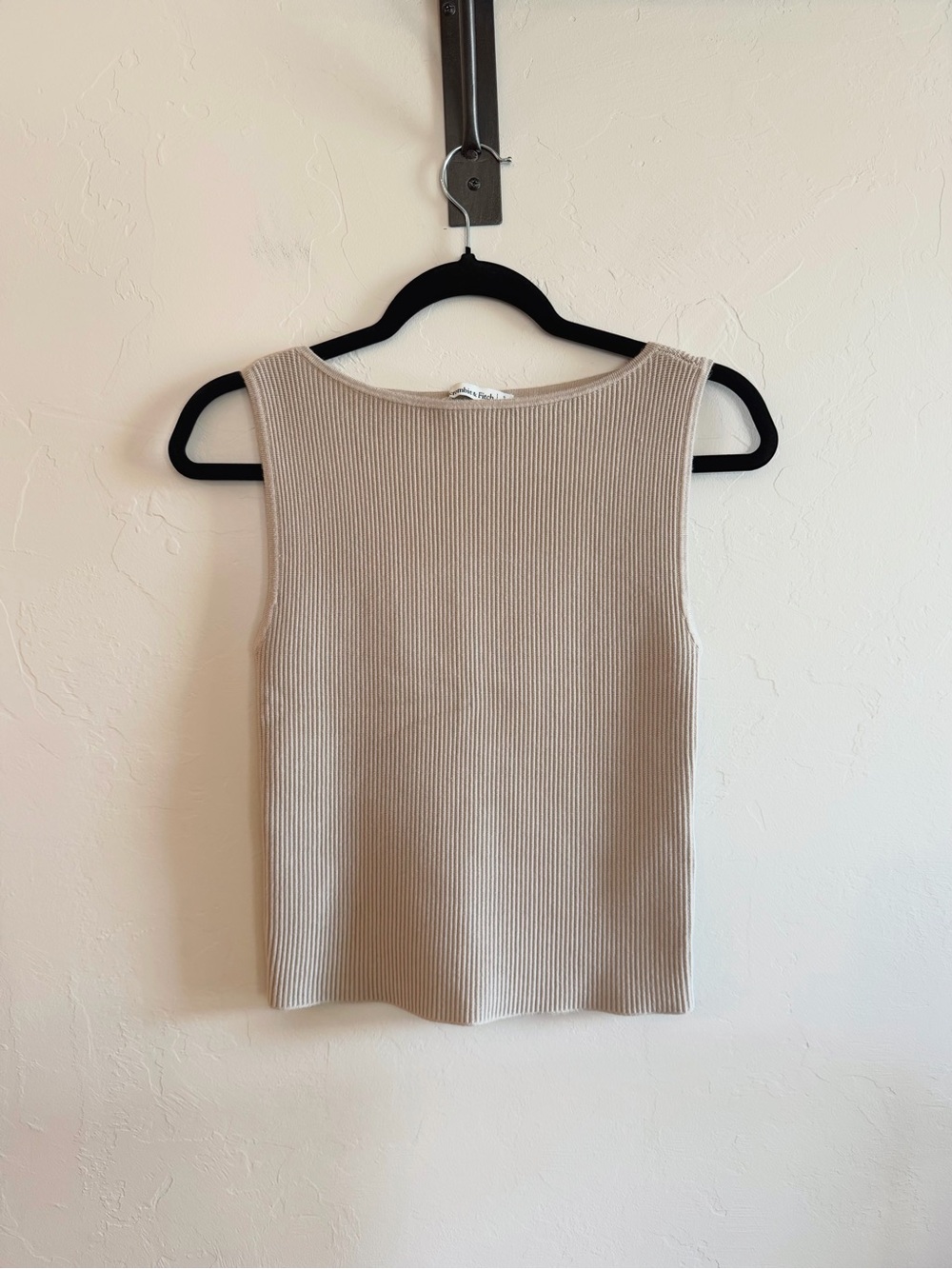 Abercrombie & Fitch Ottoman Slash Tank Top